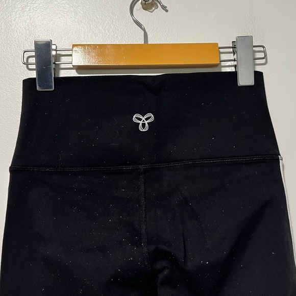 TNA Women’s High-Rise Leggings Size S Black with White Stripes - Picture 12 of 12